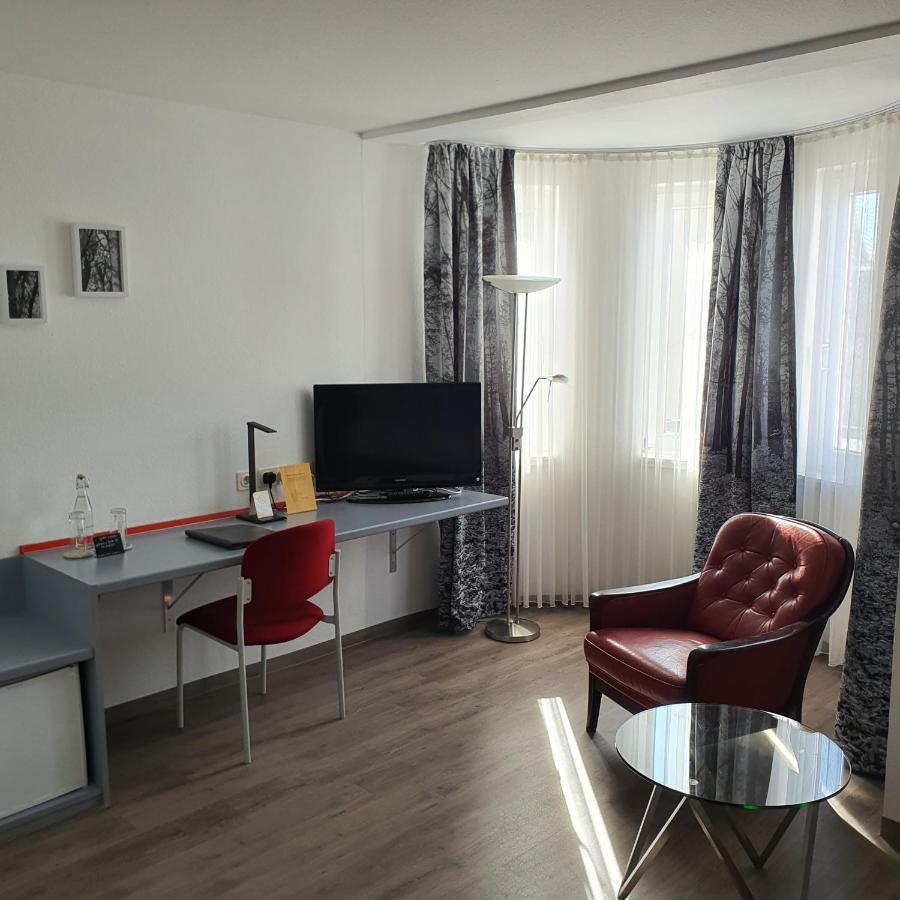 Hotel Postbauer-Heng, E-Mobilitaet, Ladestationen Fuer Elektroautos Екстериор снимка